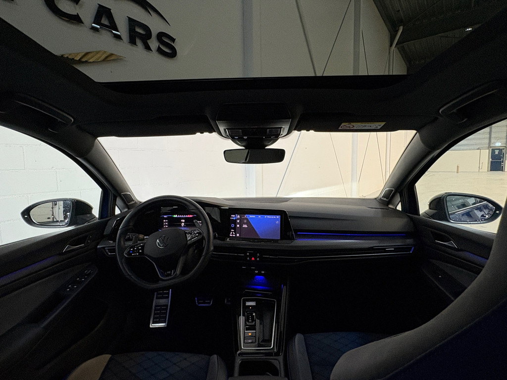 Volkswagen Golf 2.0 TSI R 4Motion Akra Performance 13