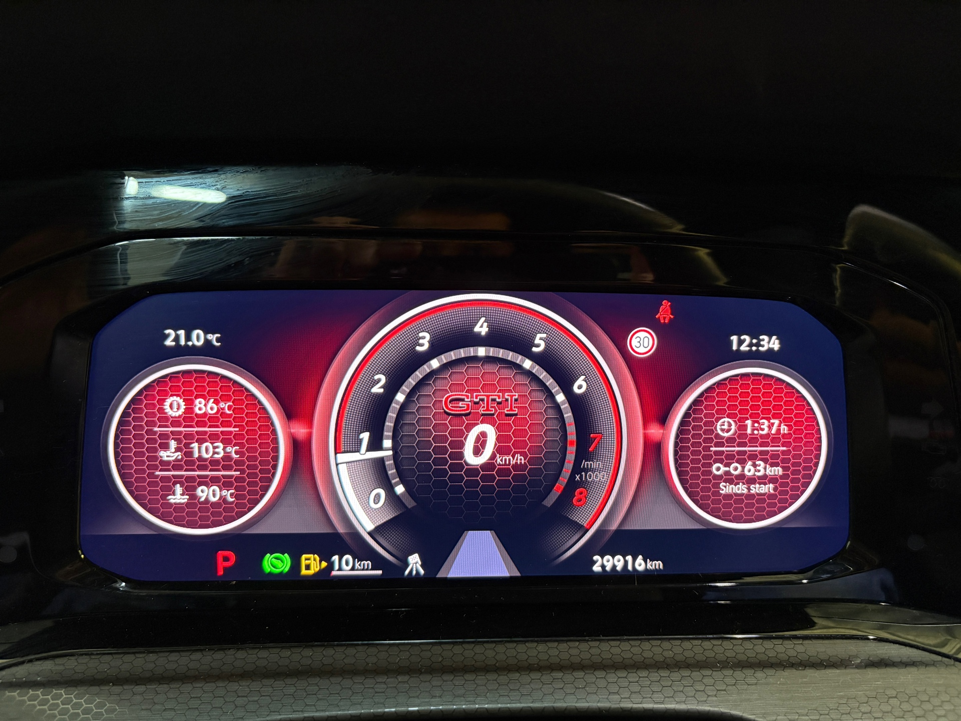 Volkswagen GOLF 2.0 TSI GTI CLUBSPORT 300pk panorama 16