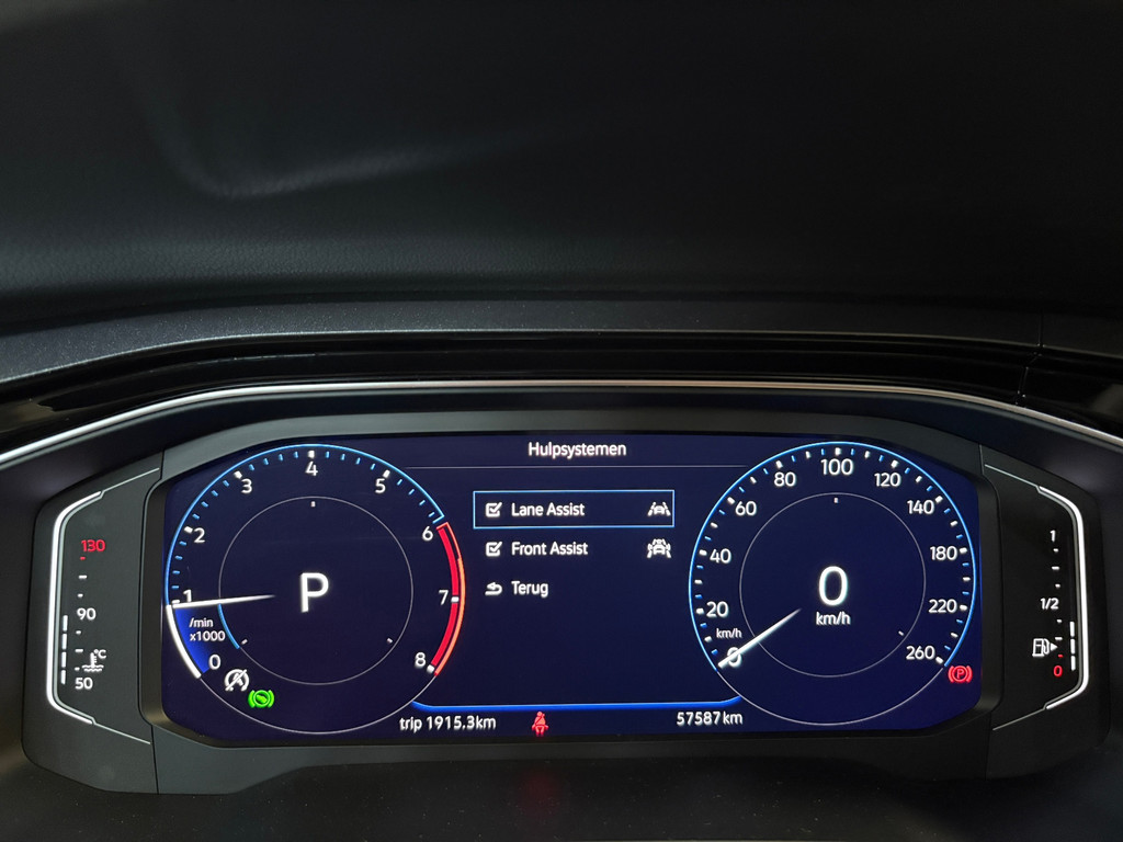 Volkswagen POLO 1.0 TSI Life Business Iq light Lane assist 24