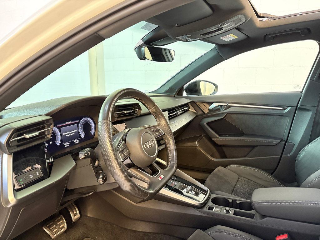 Audi A3 Sportback 40 TFSI e Business edition 12