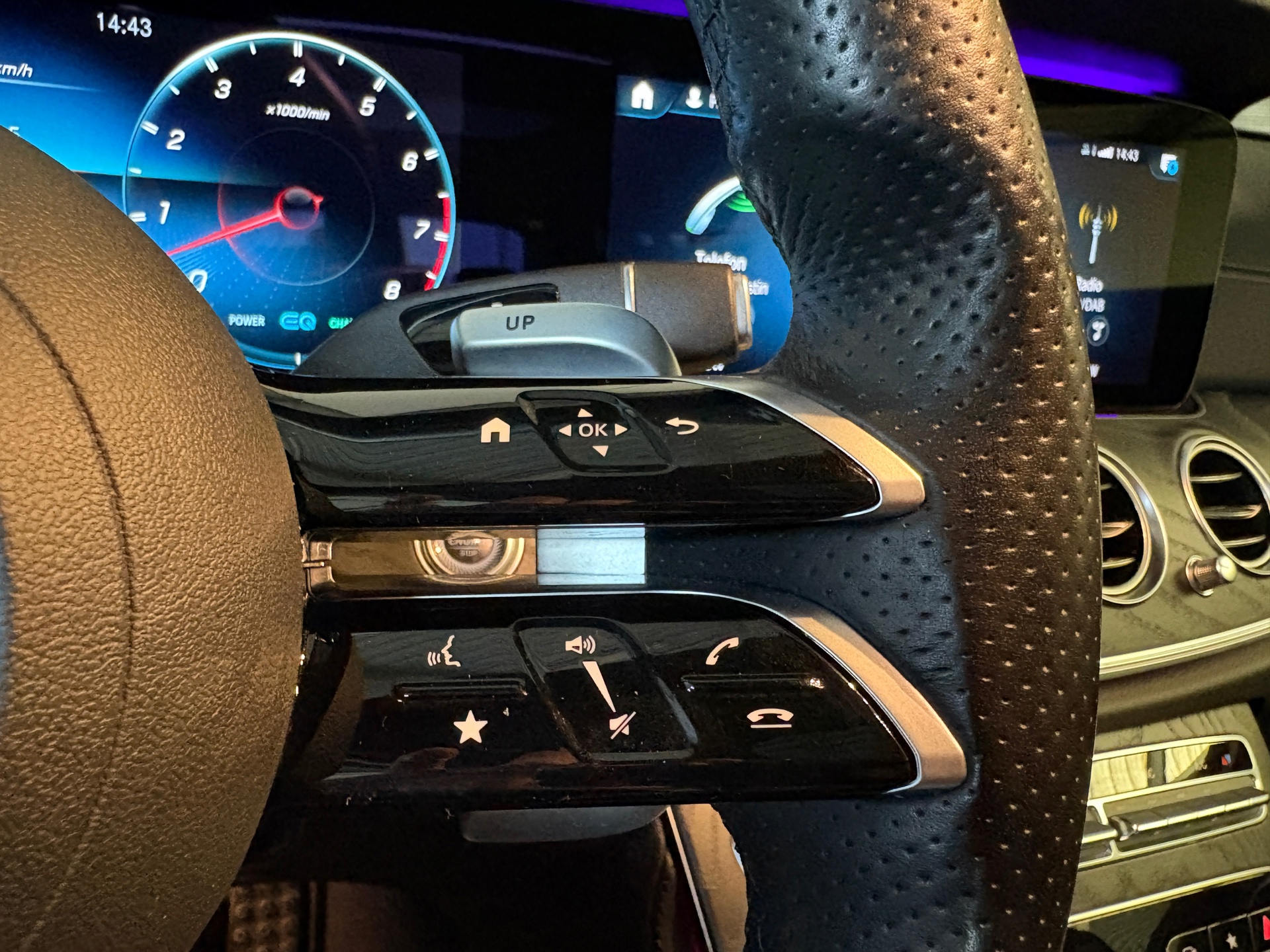 Mercedes-Benz AMG E 53 4MATIC Pano keyless Sfeer 15
