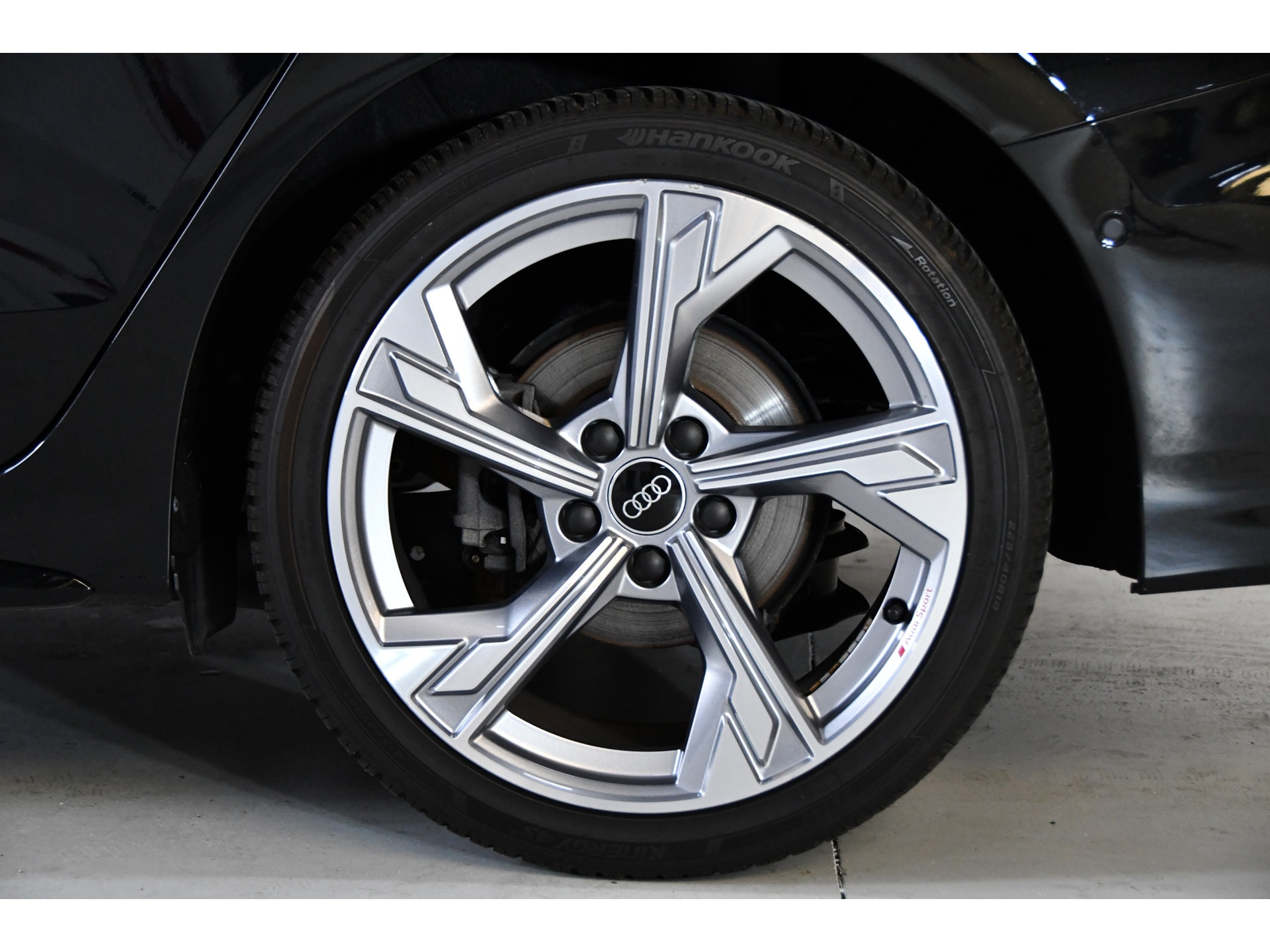 Audi A3 A3 Lim 35 TFSI S-tronic S-line 1