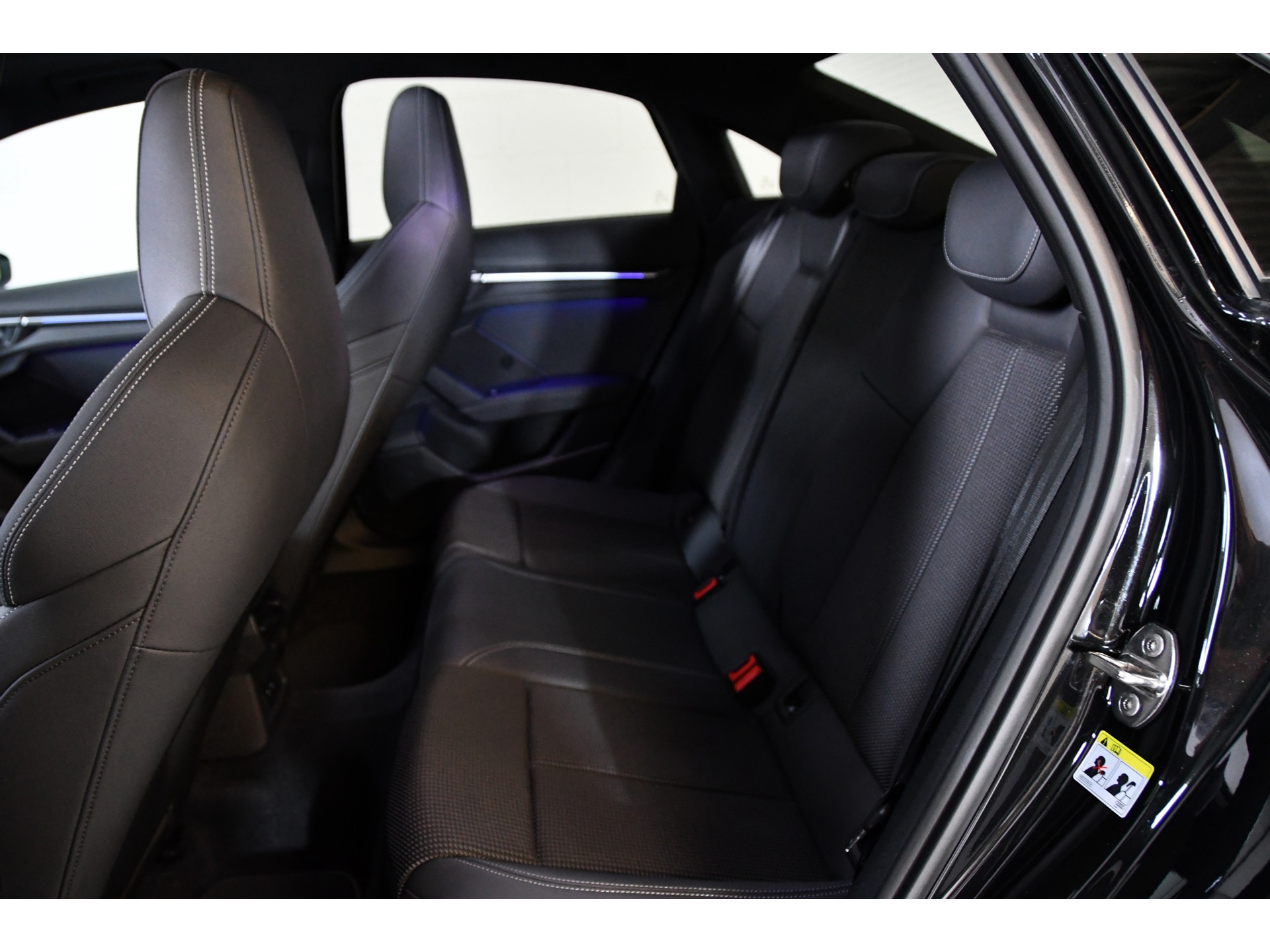 Audi A3 A3 Lim 35 TFSI S-tronic S-line 7