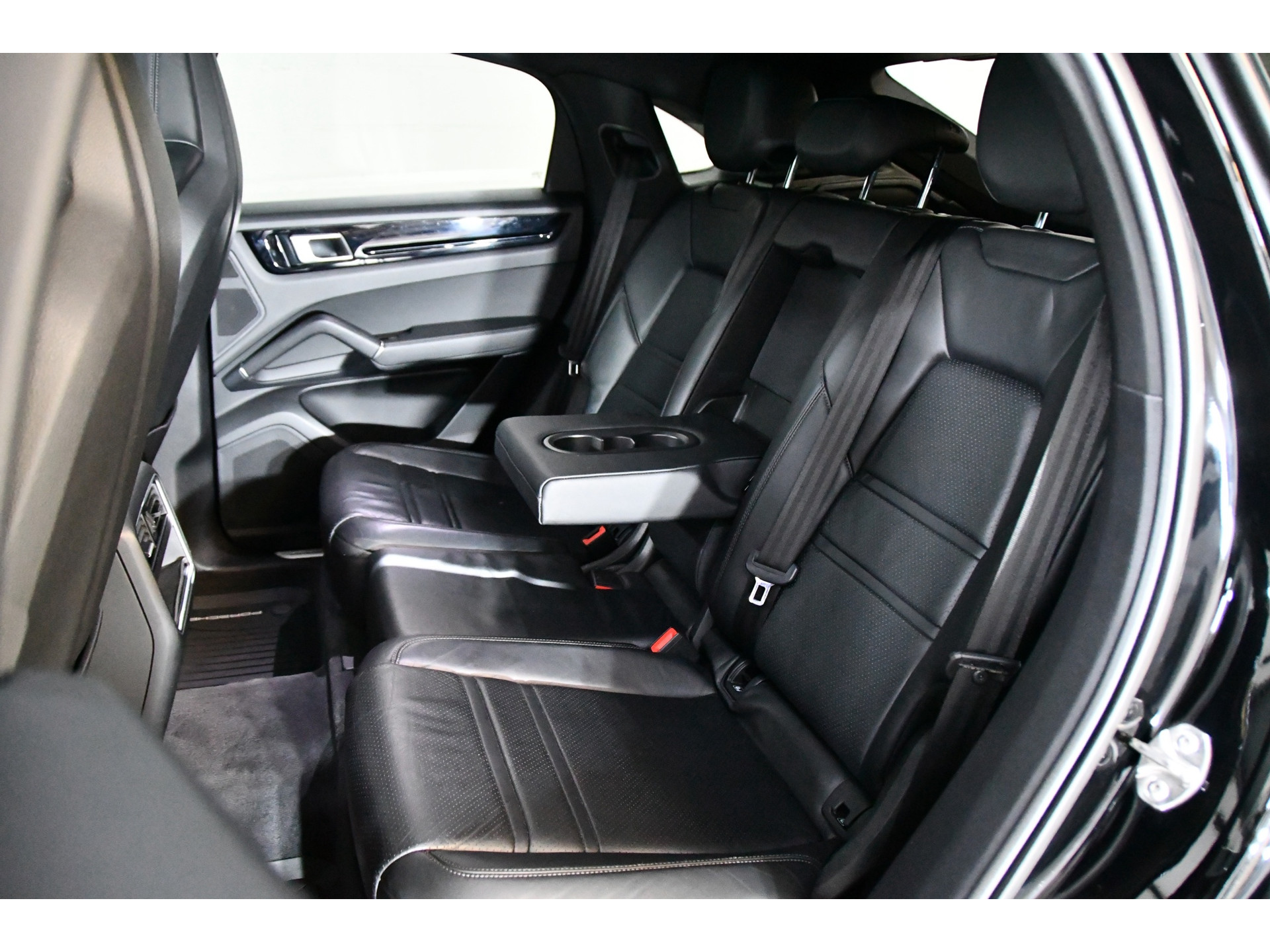 Porsche Cayenne Coupe 3.0 E-Hybrid Sport chrono, Panorama 4