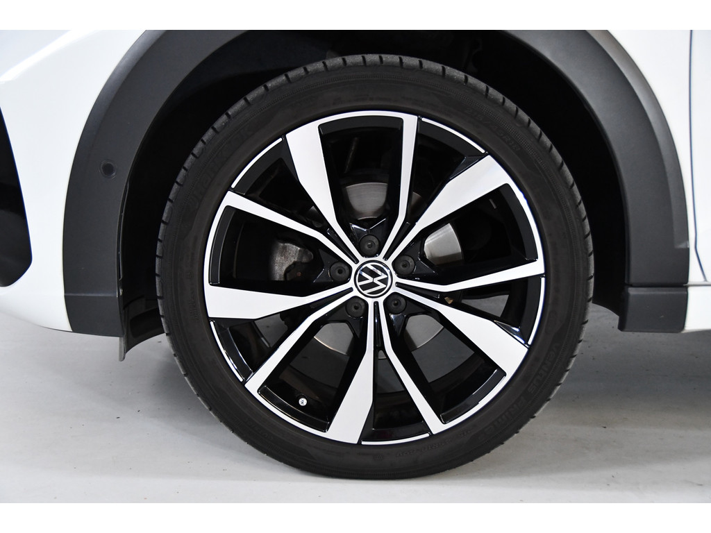 Volkswagen TAIGO 1.5 TSI R-Line Pano Side assist Camera Business 5
