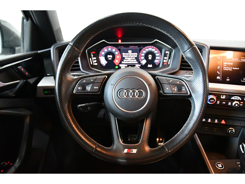Audi A1 SPORTBACK 30 TFSI Advanced S-edition 7