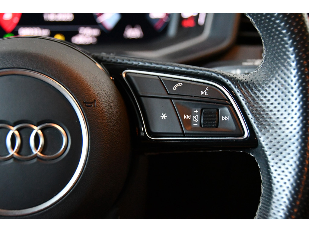 Audi A1 SPORTBACK 30 TFSI Advanced S-edition 8