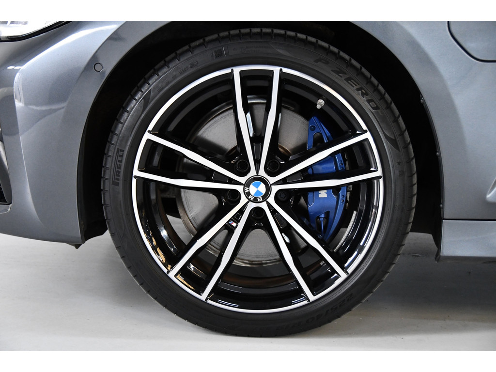 BMW 3-serie 330e High Executive, Schuifkanteldak, M-pakket, Head up, Apple carplay 1