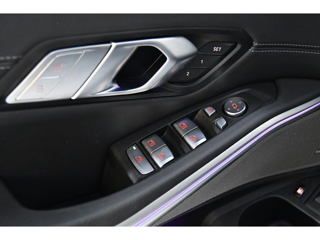 BMW 3-serie 330e High Executive, Schuifkanteldak, M-pakket, Head up, Apple carplay 10