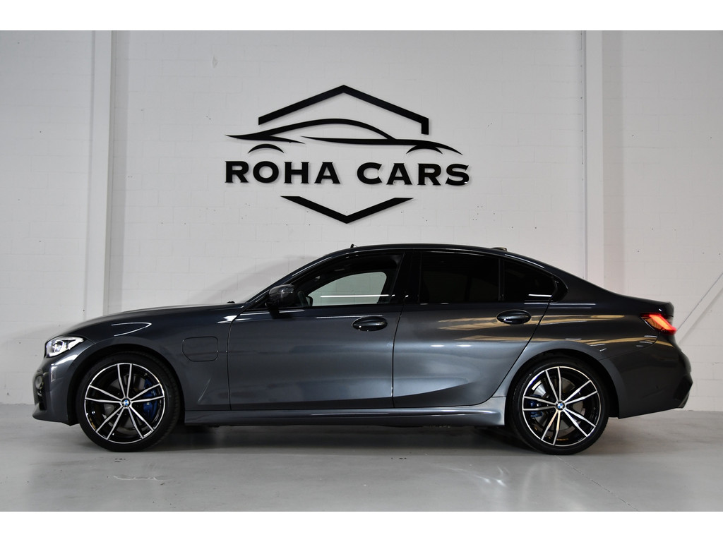 BMW 3-serie 330e High Executive, Schuifkanteldak, M-pakket, Head up, Apple carplay 12