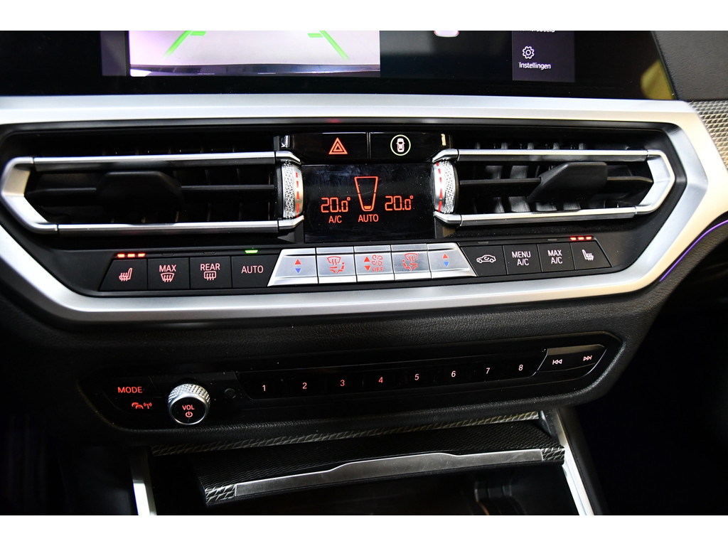 BMW 3-serie 330e High Executive, Schuifkanteldak, M-pakket, Head up, Apple carplay 14