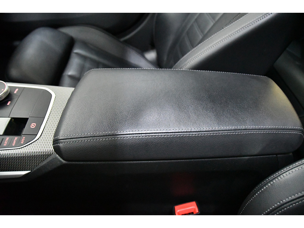 BMW 3-serie 330e High Executive, Schuifkanteldak, M-pakket, Head up, Apple carplay 24
