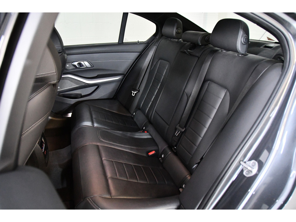 BMW 3-serie 330e High Executive, Schuifkanteldak, M-pakket, Head up, Apple carplay 5