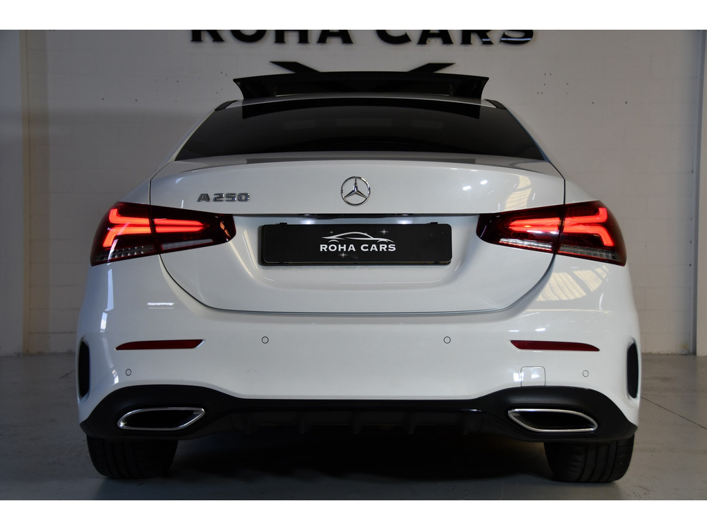 Mercedes-Benz A-klasse 250 Premium Plus, Burmester, Schuifkantel, Sfeerverlichting 18
