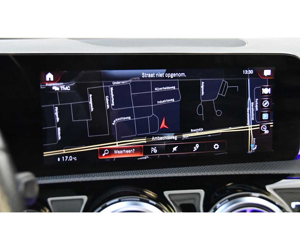 Mercedes-Benz A-klasse 250 Premium Plus, Burmester, Schuifkantel, Sfeerverlichting 23