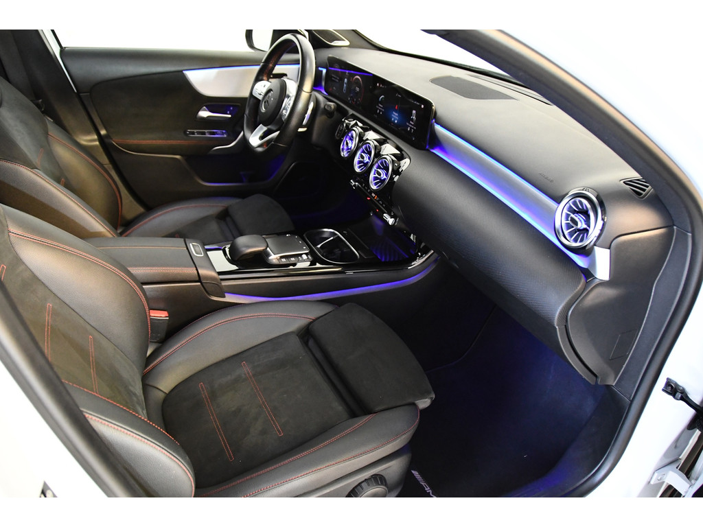 Mercedes-Benz A-klasse 250 Premium Plus, Burmester, Schuifkantel, Sfeerverlichting 8