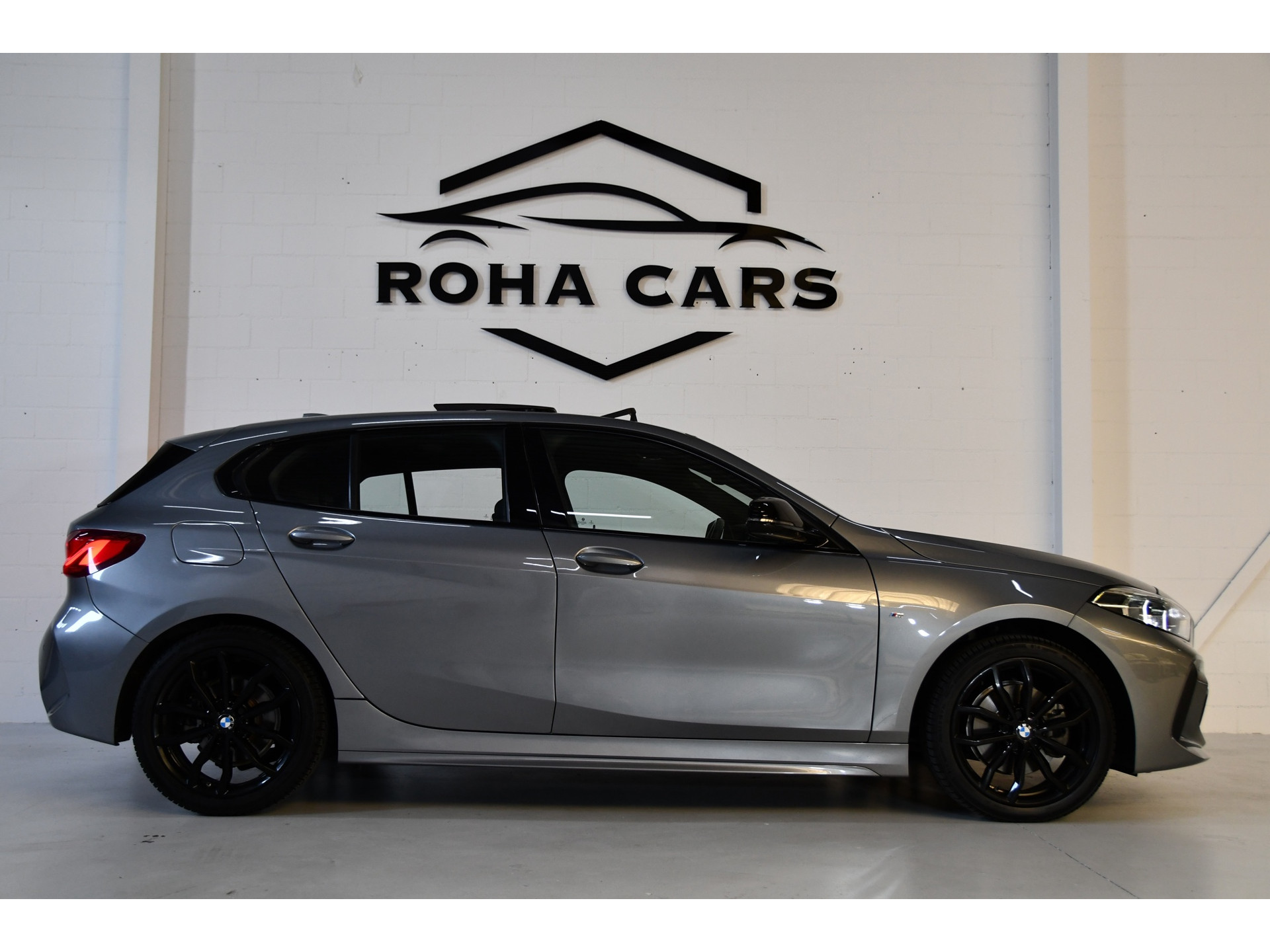 Bmw 1-serie 118 i Executive M Sport Pakket Pano Sfeerverlichting 11