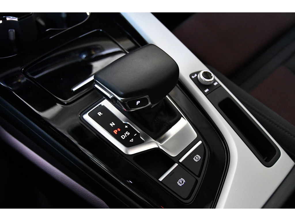 Audi A4 AVANT 35 TFSI Launch edition Sport S-line 18