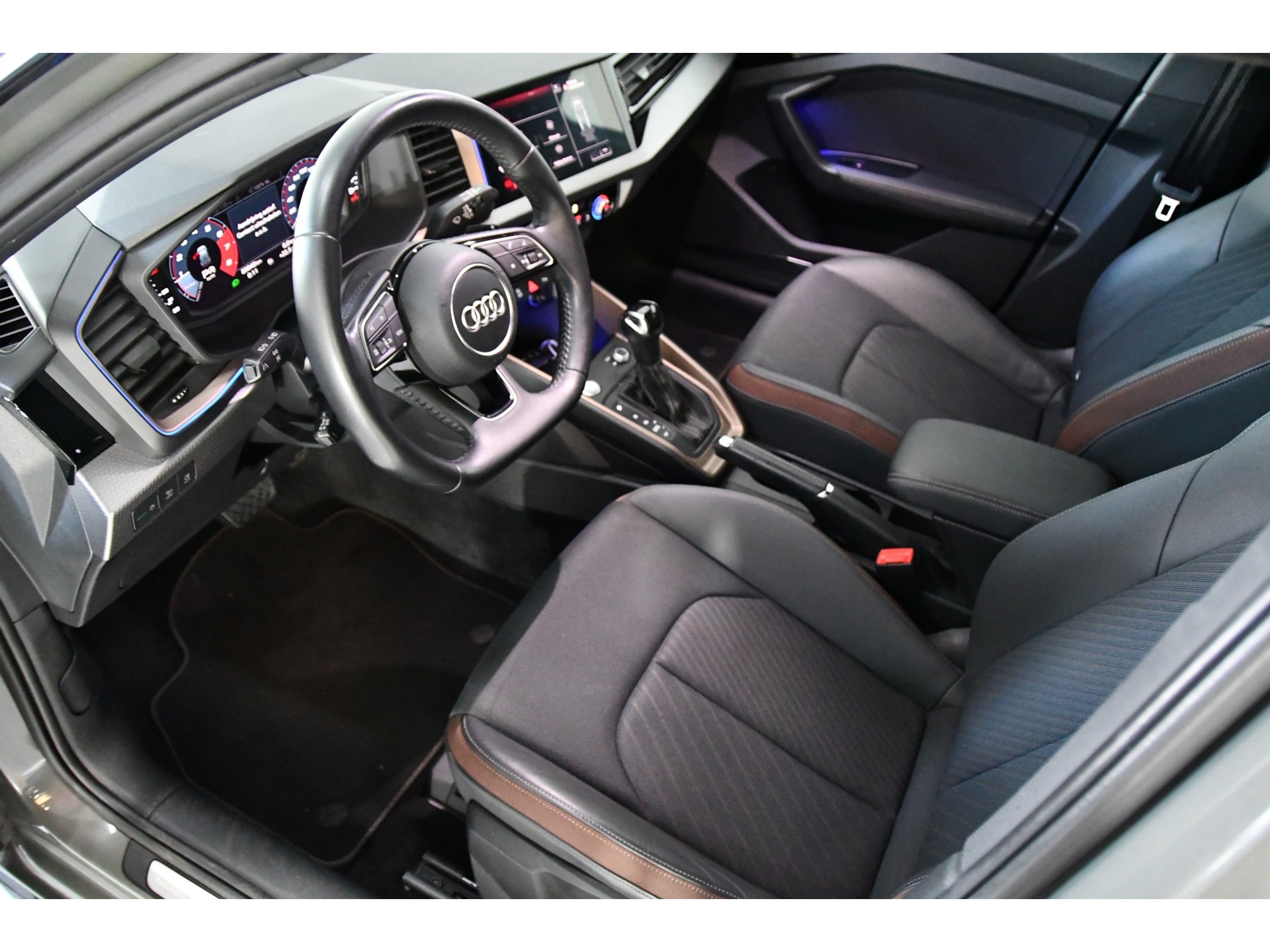 Audi A1 Sportback 40 TFSI edition one S-Line 4