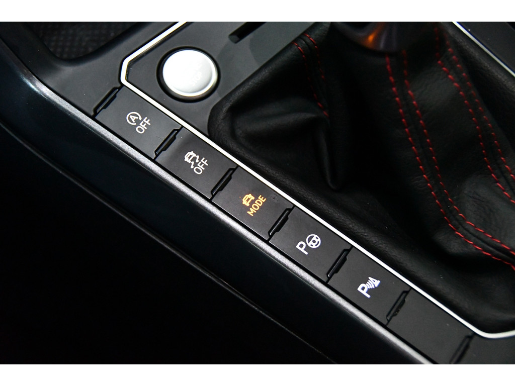 Volkswagen POLO 2.0 TSI GTI Pano Acc Keyless 17
