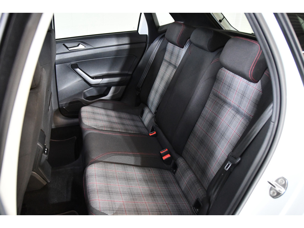 Volkswagen POLO 2.0 TSI GTI Pano Acc Keyless 5