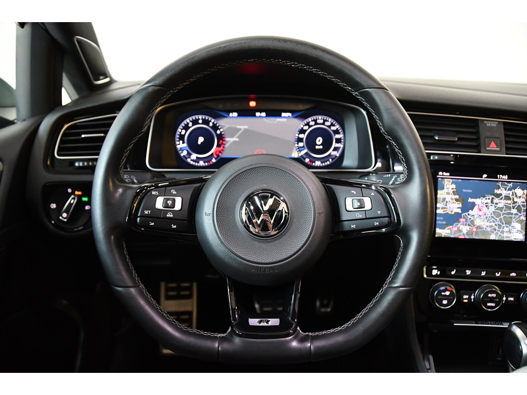 Volkswagen Golf 2.0 TSI R 4 Motion Golf 2.0 TSI 4 Motion R Pano Virtual Acc 9