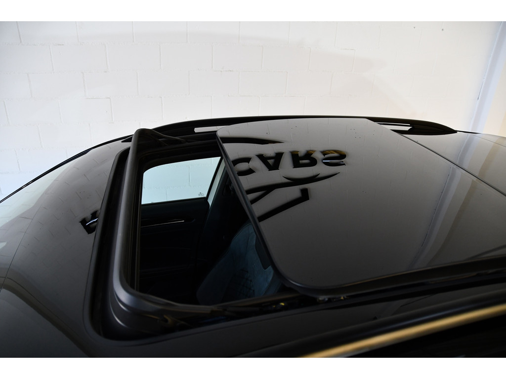 Volkswagen T-ROC 1.5 TSI R-Line Pano/Beats/Iq-light 1