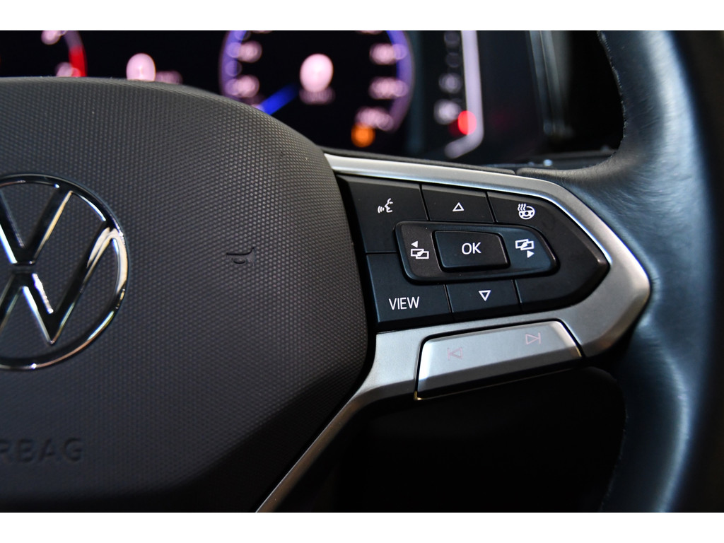 Volkswagen T-ROC 1.5 TSI R-Line Pano/Beats/Iq-light 10