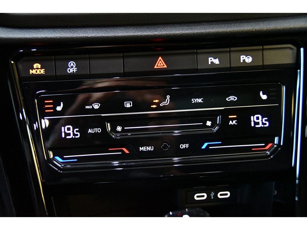 Volkswagen T-ROC 1.5 TSI R-Line Pano/Beats/Iq-light 20