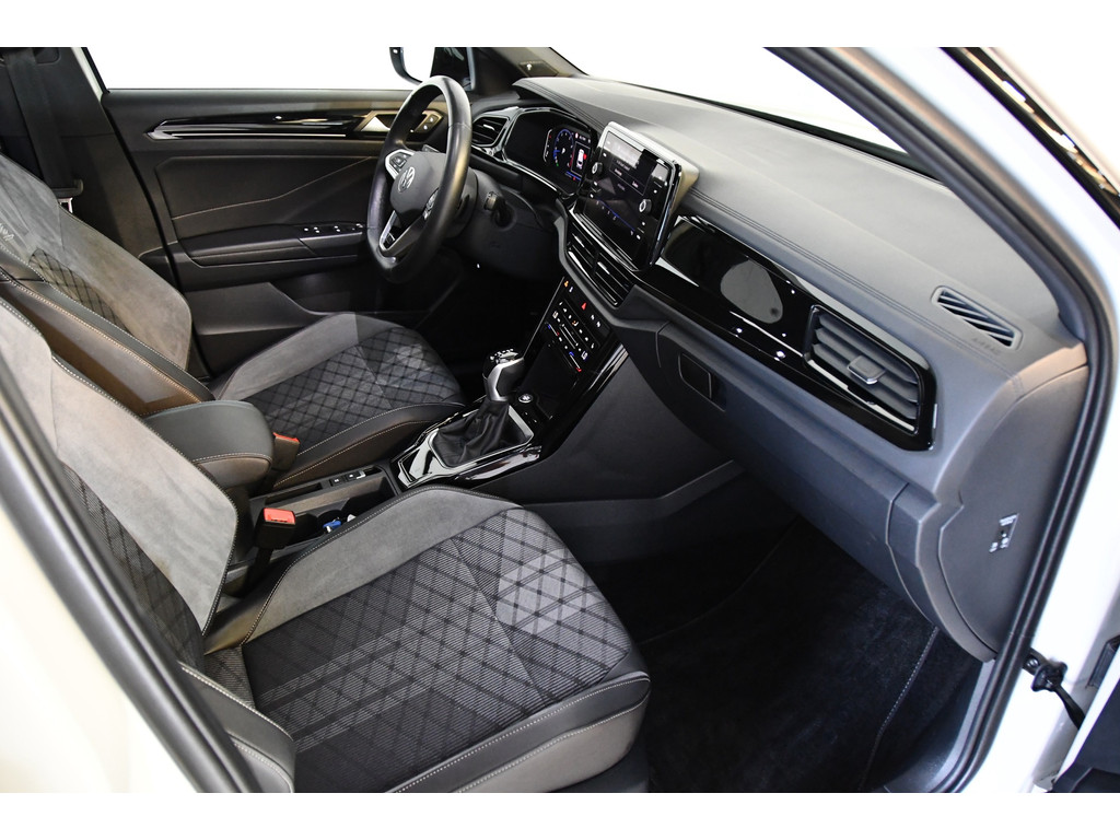 Volkswagen T-ROC 1.5 TSI R-Line Pano/Beats/Iq-light 6
