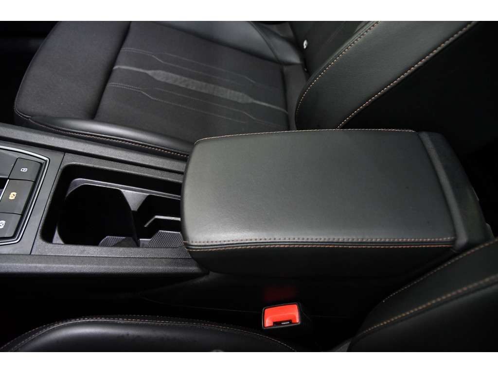 Cupra FORMENTOR 2.0 TSI 4DRIVE Pano/Keyless/Cam 21