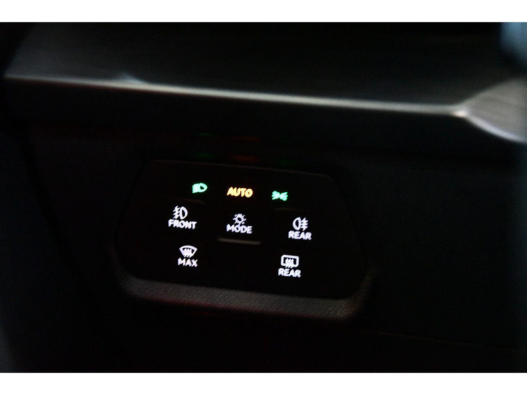 Cupra FORMENTOR 2.0 TSI 4DRIVE Pano/Keyless/Cam 23