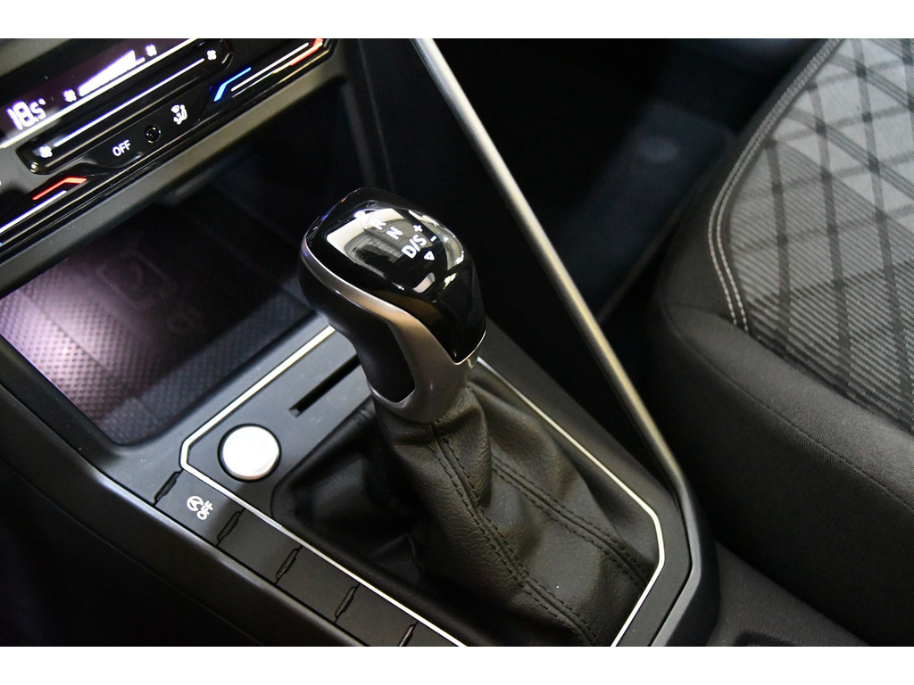 Volkswagen Taigo 1.5 R-Line Schuifkanteldak, Apple Carplay 11