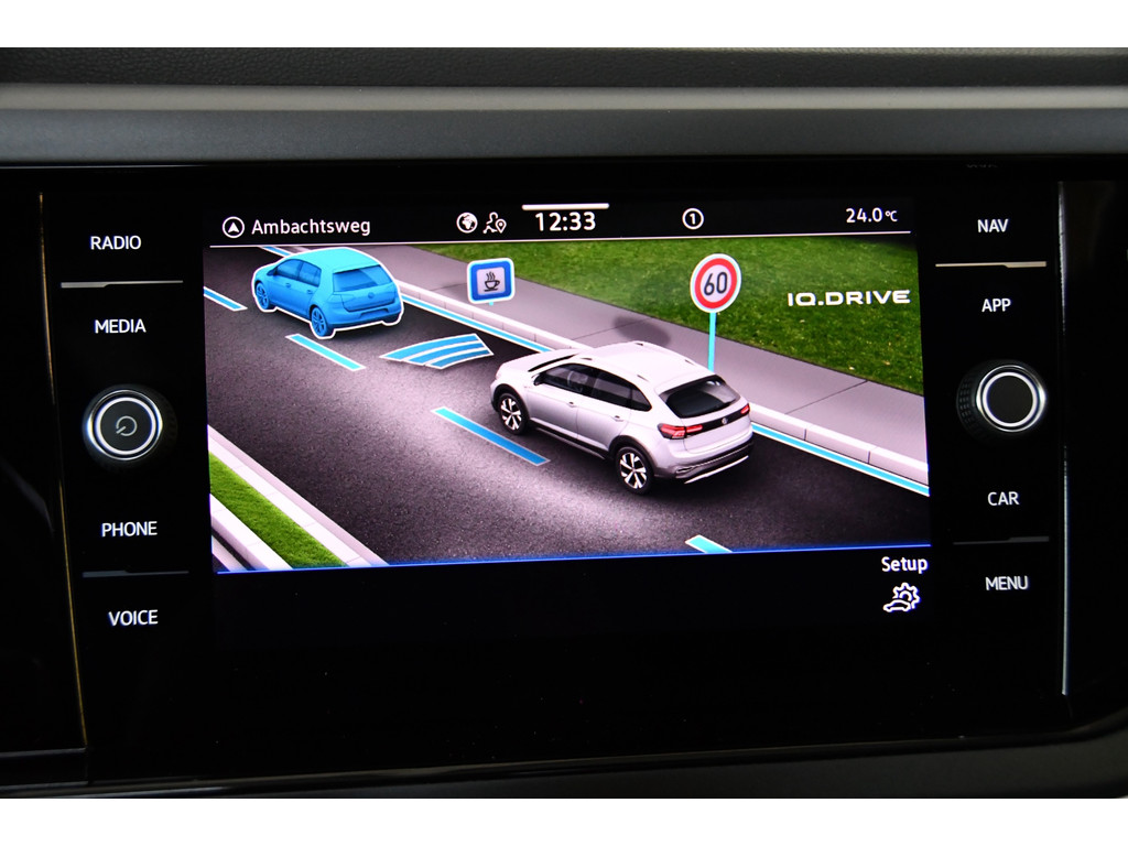 Volkswagen Taigo 1.5 R-Line Schuifkanteldak, Apple Carplay 13