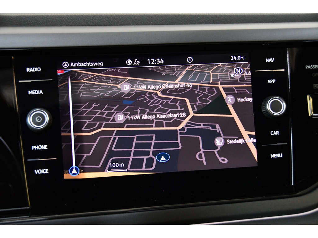 Volkswagen Taigo 1.5 R-Line Schuifkanteldak, Apple Carplay 14