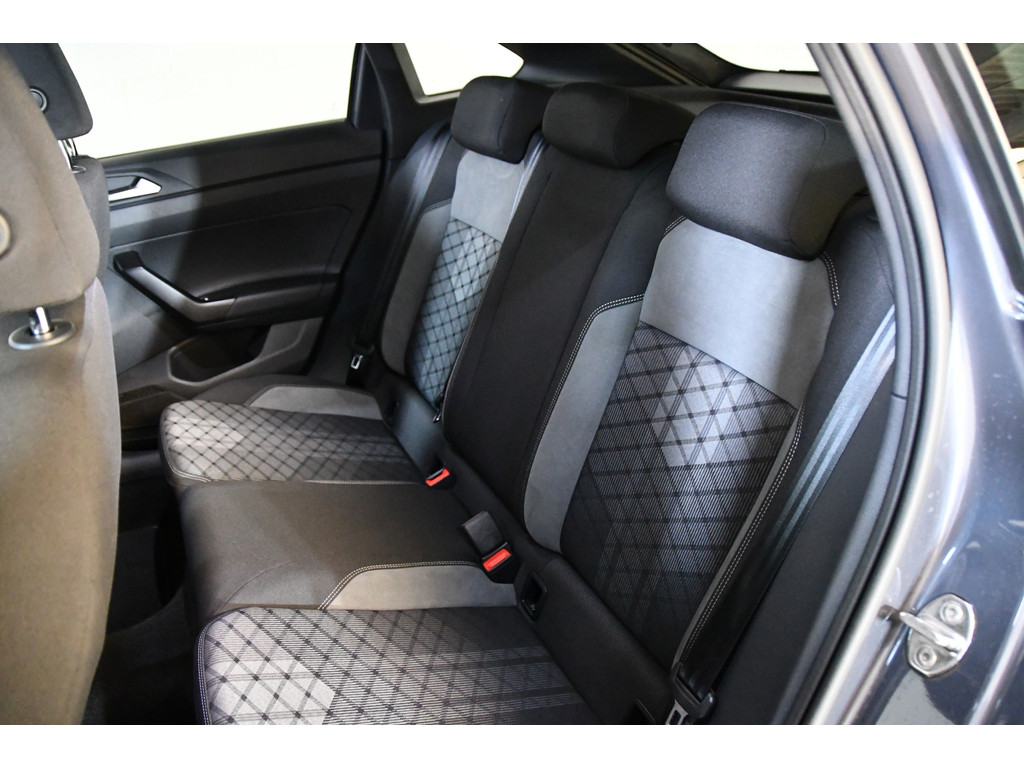 Volkswagen Taigo 1.5 R-Line Schuifkanteldak, Apple Carplay 5
