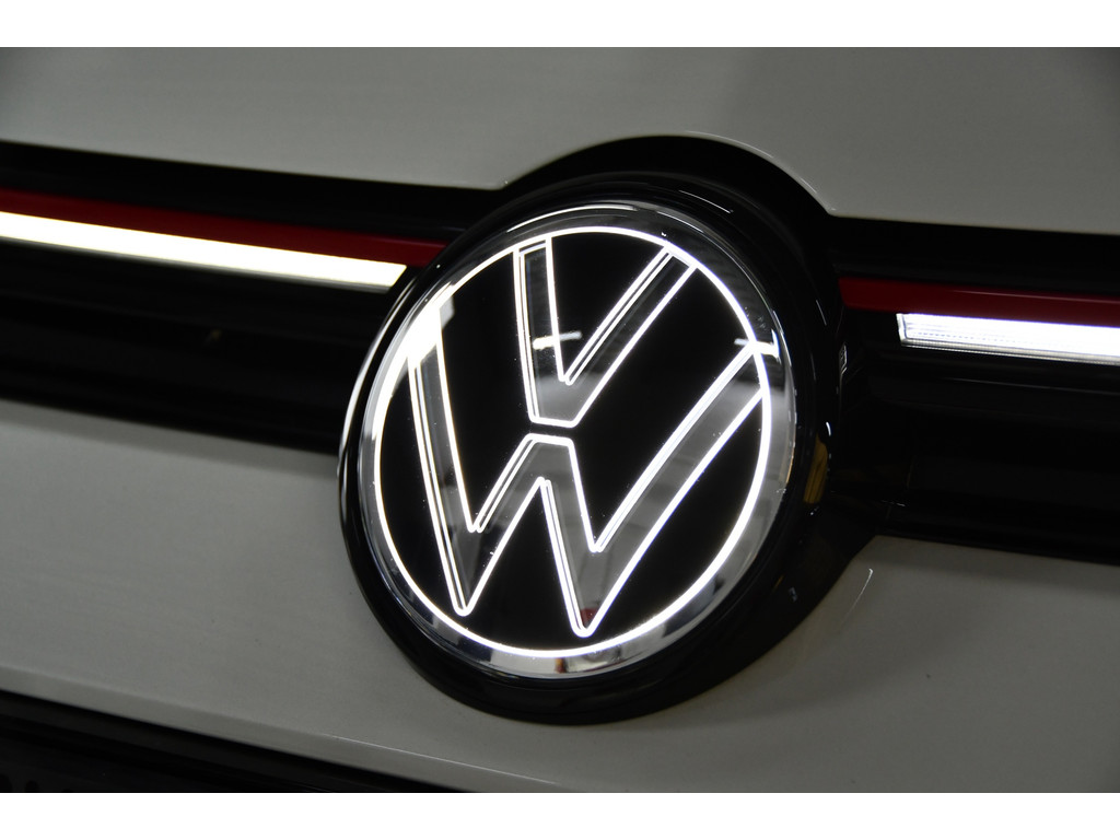 Volkswagen Golf 2.0 TSI GTI Clubsport, Panorama, HK Audio, Groot display 24