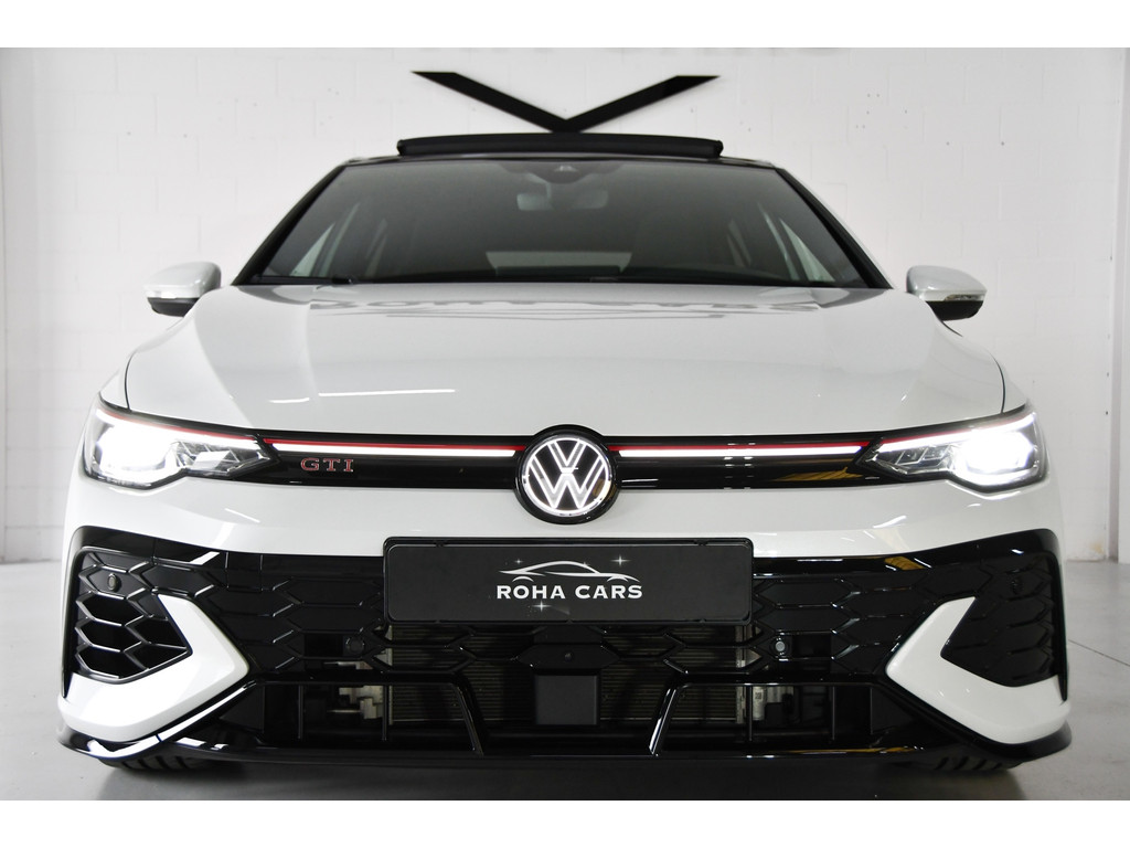 Volkswagen Golf 2.0 TSI GTI Clubsport, Panorama, HK Audio, Groot display 25