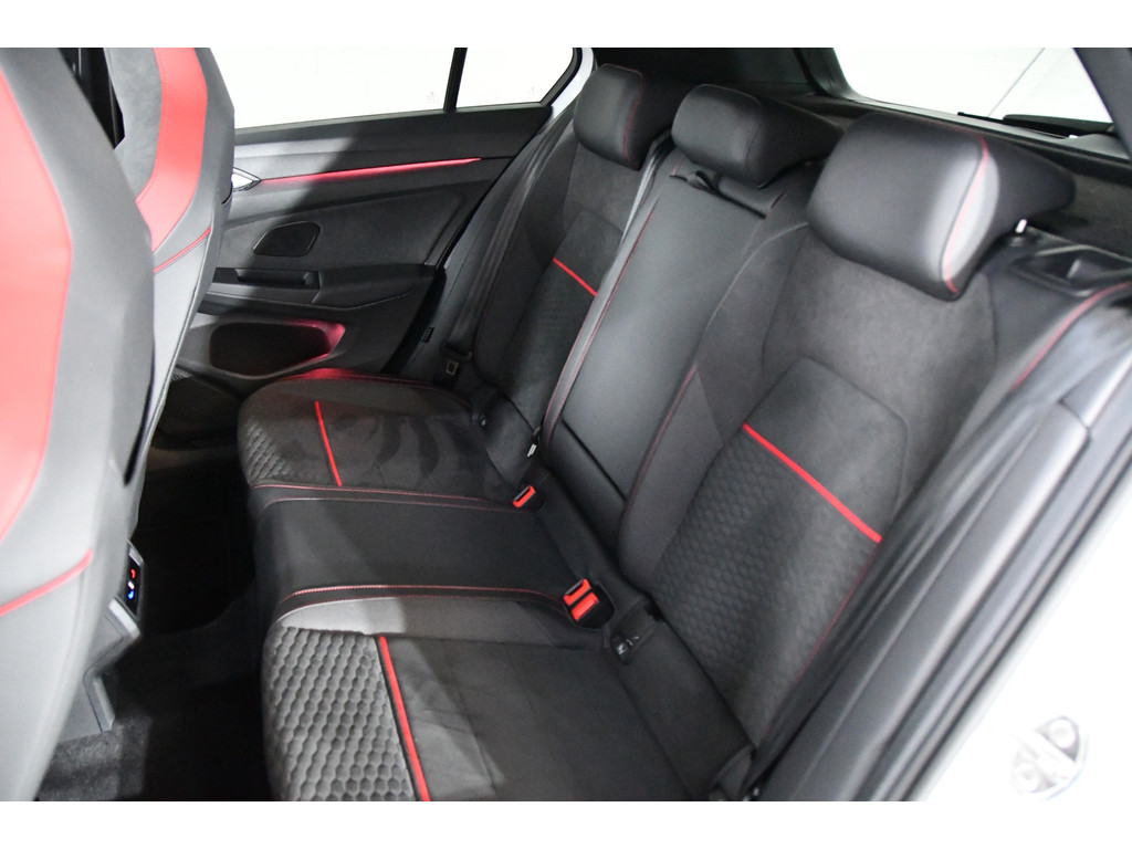 Volkswagen Golf 2.0 TSI GTI Clubsport, Panorama, HK Audio, Groot display 5
