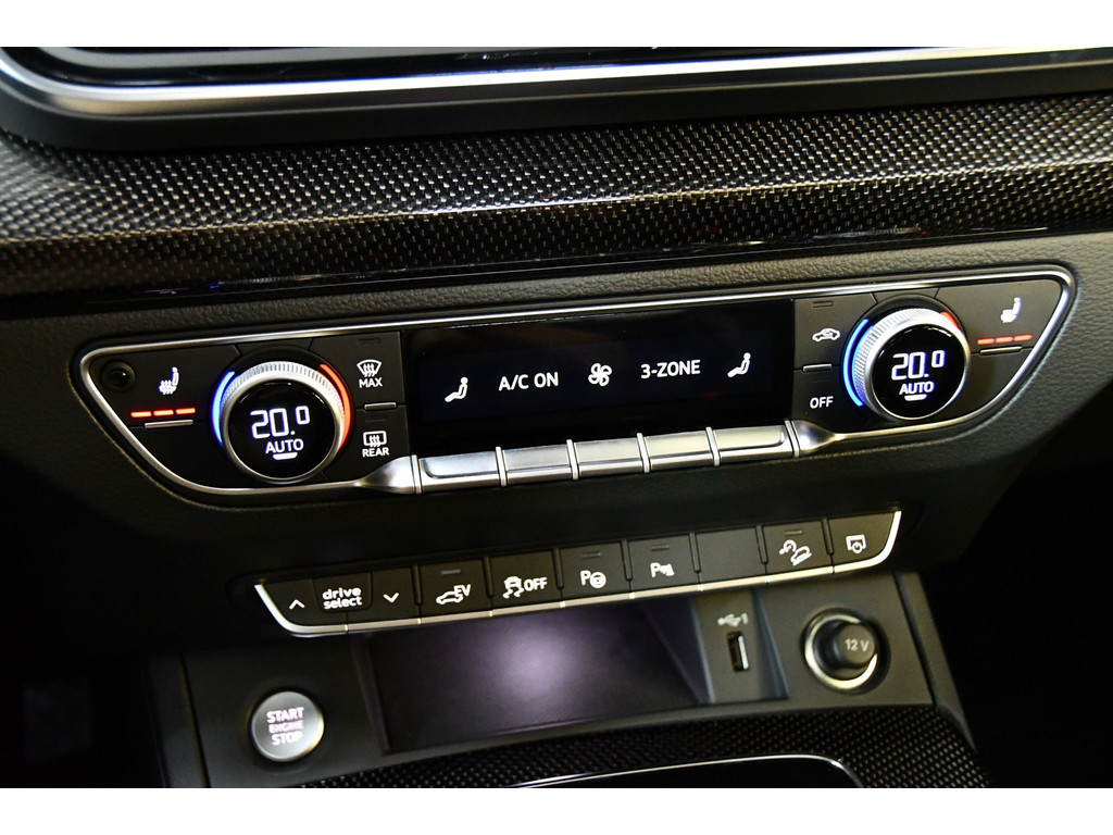 Audi Q5 Sportback 55 TFSI e S edition Competition 22