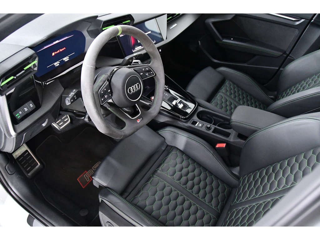 Audi RS3 Limousine 2.5 TFSI quattro, Hulk edition, Keramisch, Panoramadak 5