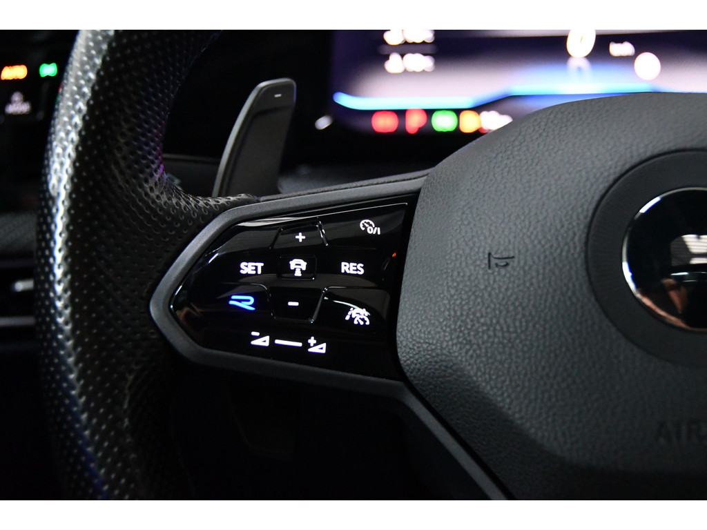Volkswagen GOLF 2.0 TSI R 4Motion, Panoramadak, Headup, Sfeerverlichting 14
