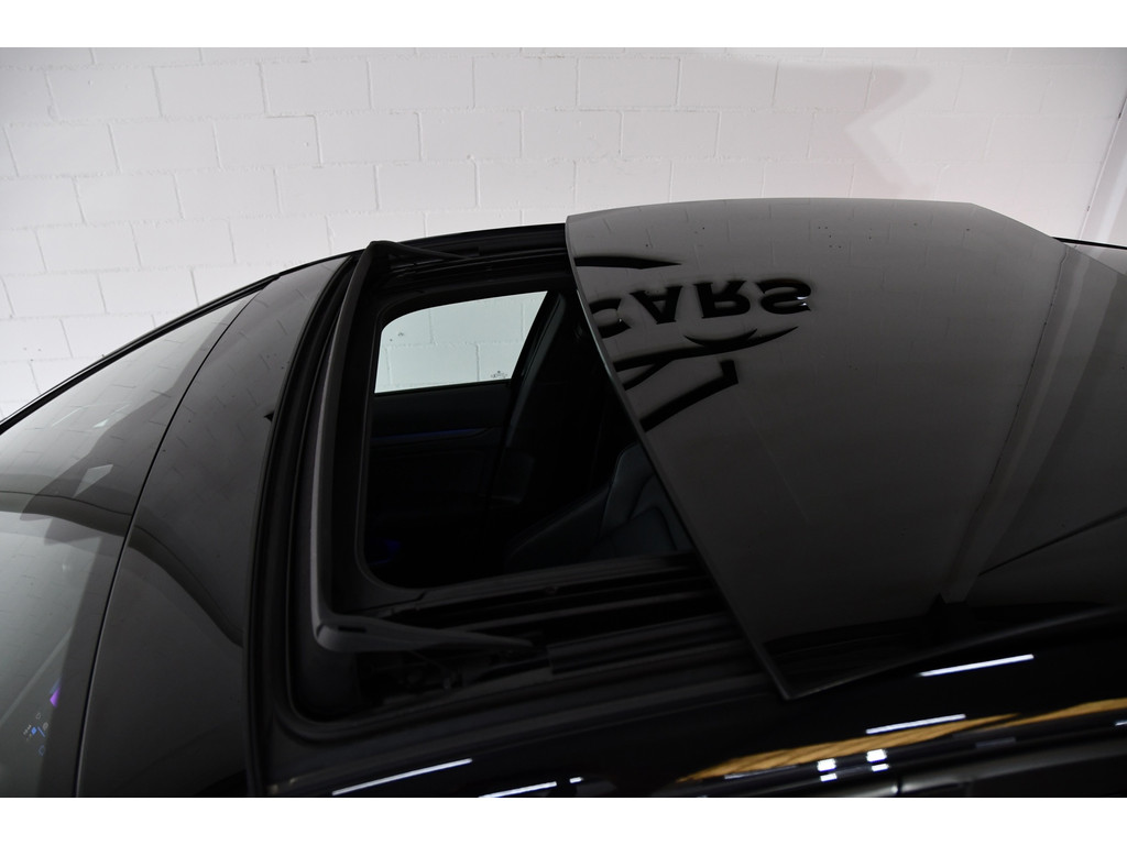 Volkswagen GOLF 2.0 TSI R 4Motion, Panoramadak, Headup, Sfeerverlichting 2