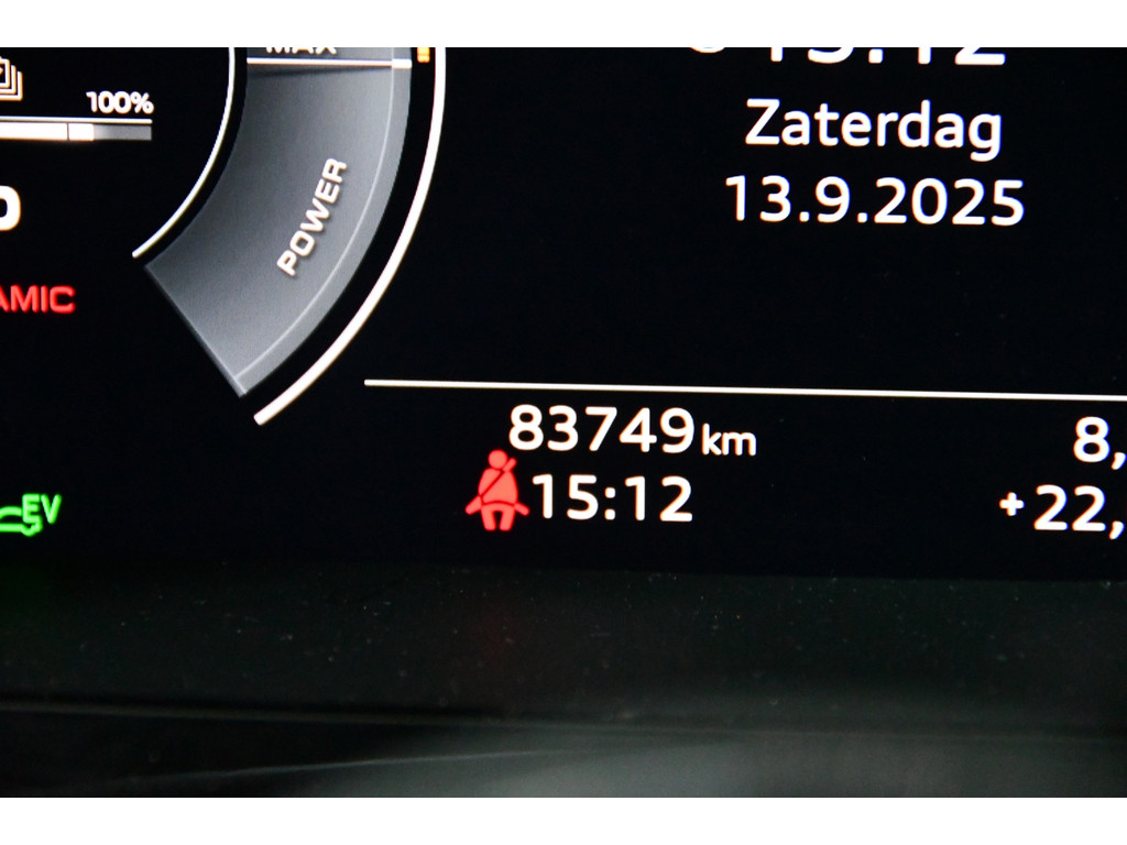 Audi A3 Sportback 40TFSI e Business S-line, Panoramadak, Applecarplay 23
