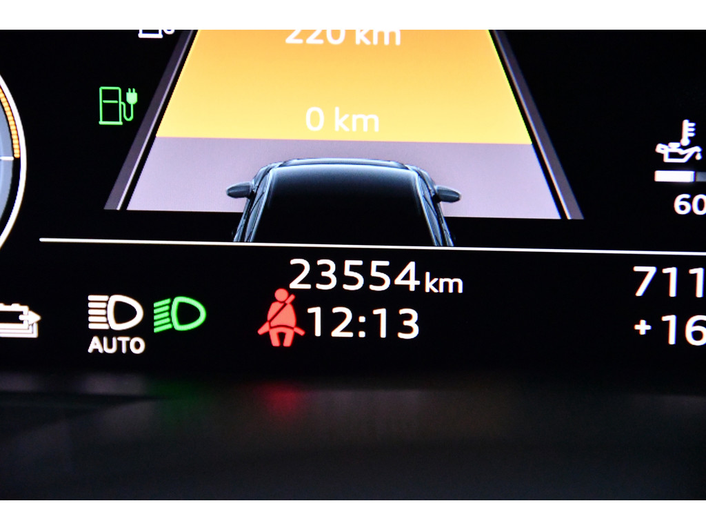 Audi A6 50 TFSIe Quattro 3x S-line HUD PANO 360Cam 26