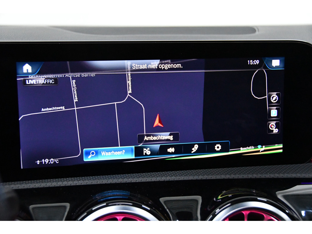 Mercedes-Benz CLA-klasse Shooting Brake AMG 35 4MATIC 17