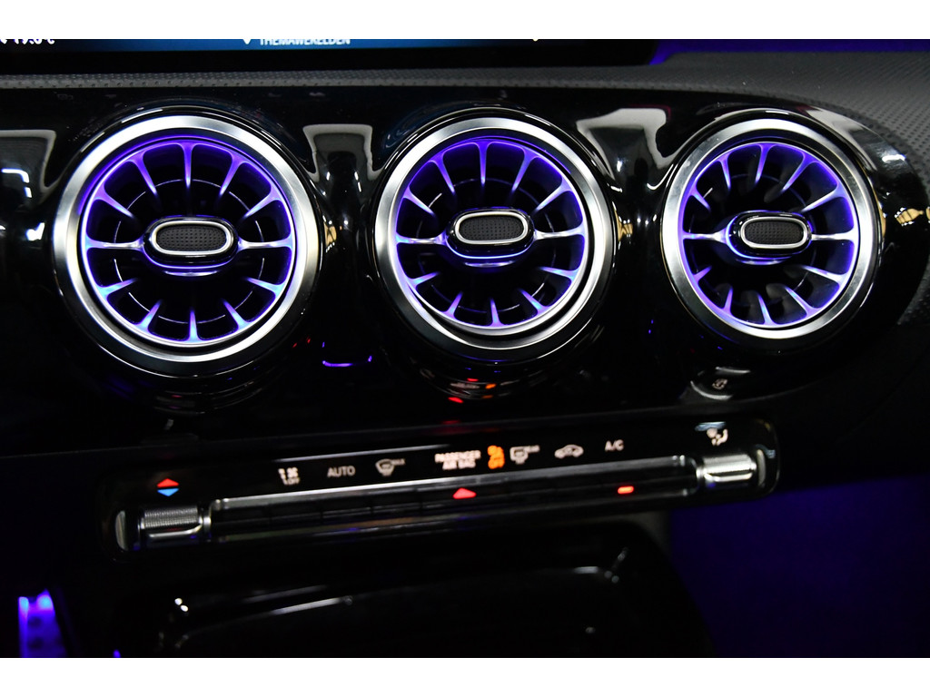 Mercedes-Benz CLA-klasse Shooting Brake AMG 35 4MATIC 21