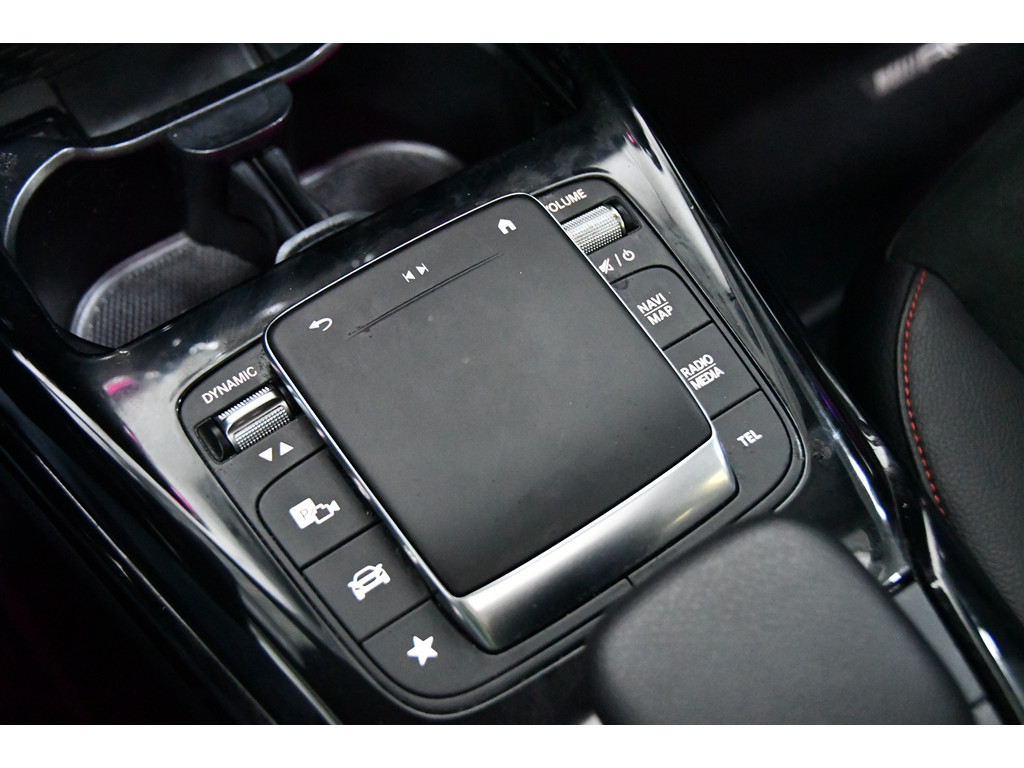 Mercedes-Benz CLA-klasse Shooting Brake AMG 35 4MATIC 24