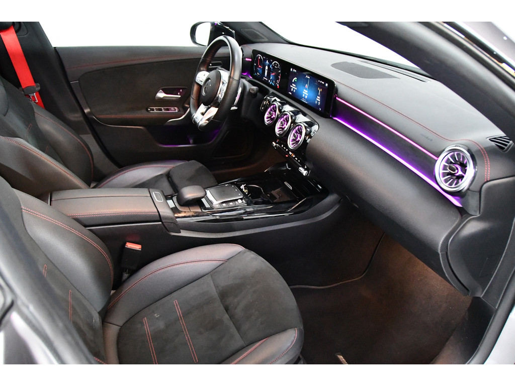 Mercedes-Benz CLA-klasse Shooting Brake AMG 35 4MATIC 9