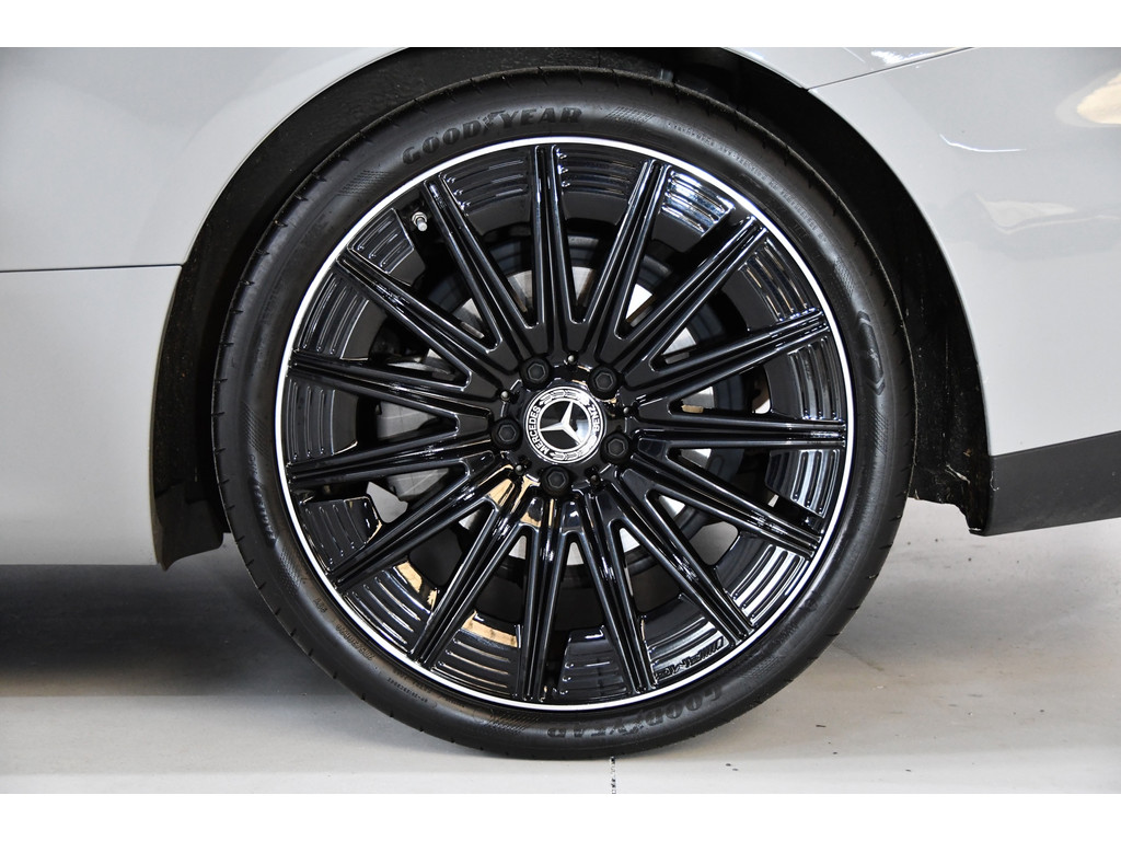 Mercedes-Benz CLE Coupé 300 4MATIC AMG Line 360Cam Pano 1